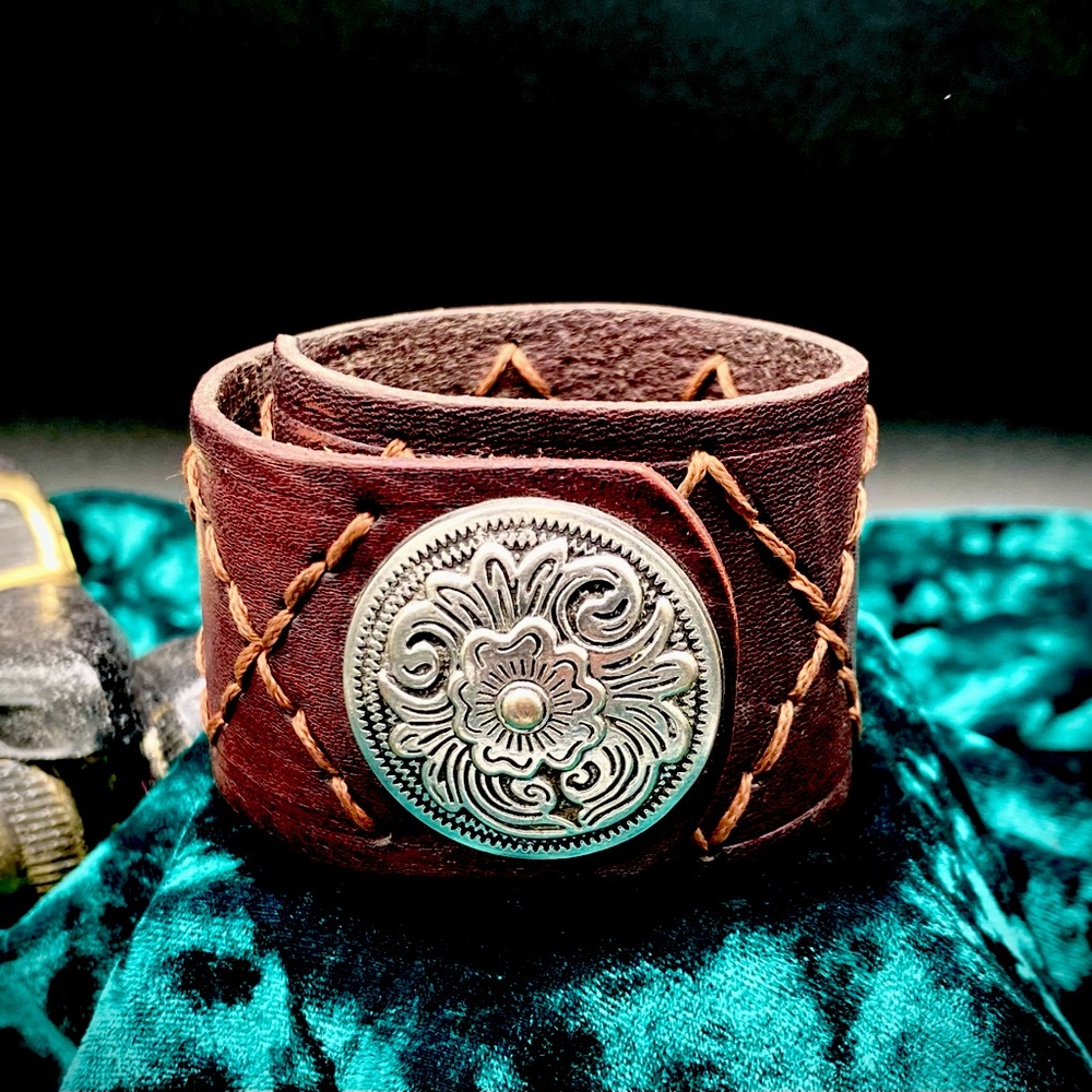 Unisex Leather Cross-stitch Cuff w/Ornate Medallion